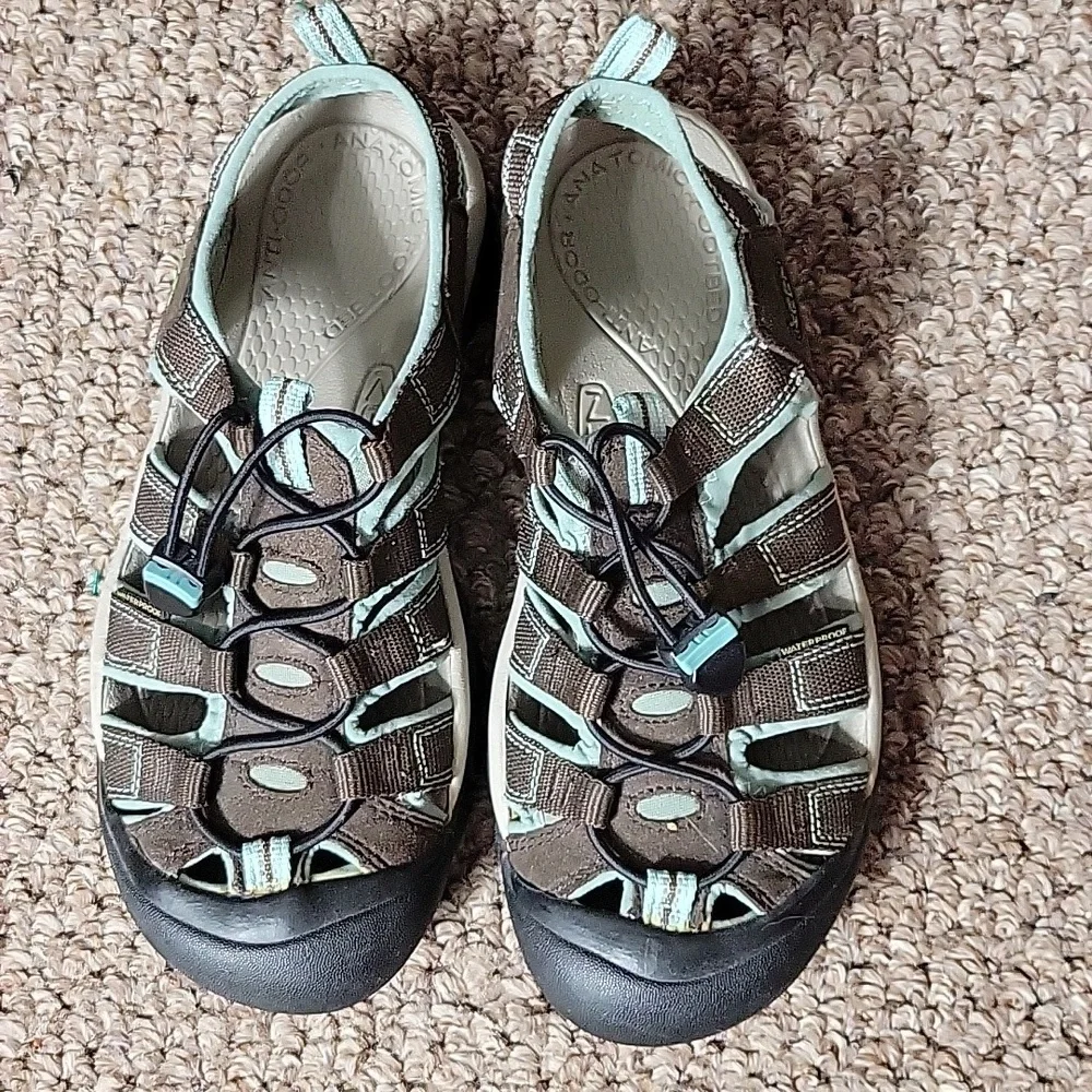 Women's Keen  Brown and Green Outdoor Sandals Size 8 - Picture 10 of 10